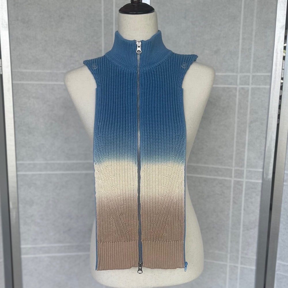 NWOT Blue/Ivory/Khaki Rini Dickey sz 00-14